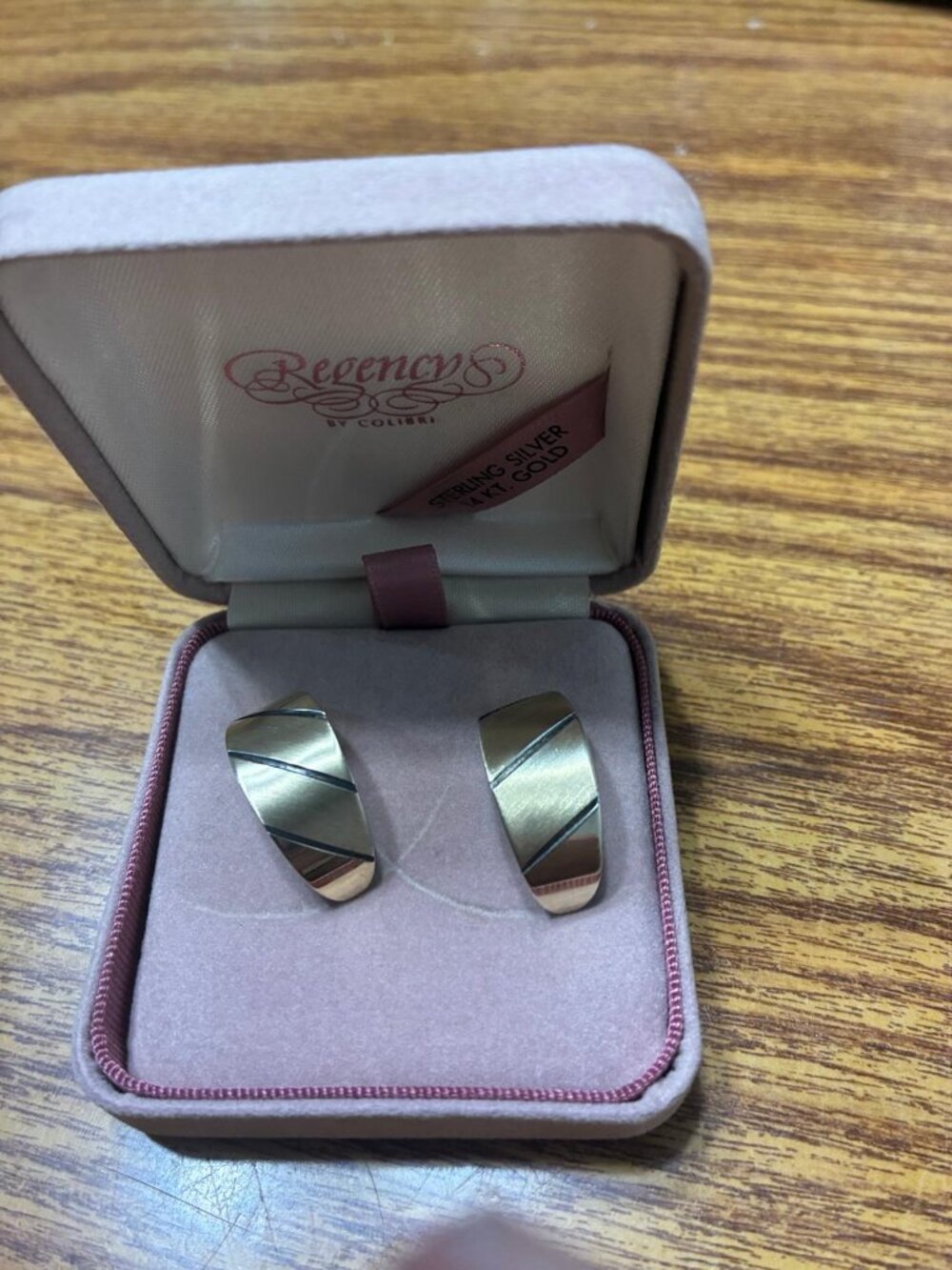 Woman’s ear rings -